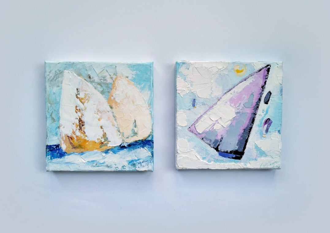 https://cdn.shopify.com/s/files/1/1051/1899/0685/files/18.jpg?v=1774708419,Segelboote am Meer,1,"Ölgemälde Segelboote am Meer – maritime Kunst in Orange, Lila und Rosa auf Leinwand"
