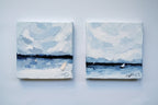 https://cdn.shopify.com/s/files/1/1051/1899/0685/files/24.jpg?v=1773308331,Auf hoher See,1,Ölgemälde Auf hoher See – abstraktes Meeresgemälde in Blau und Weiß auf Leinwand